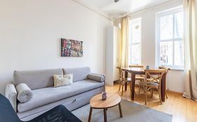 Warm Cozy Charming 2Bd2Bath Galatatower Gem! #256